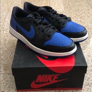 *MOVING SALE* Air Jordan 1 Retro Low Royal Size 11